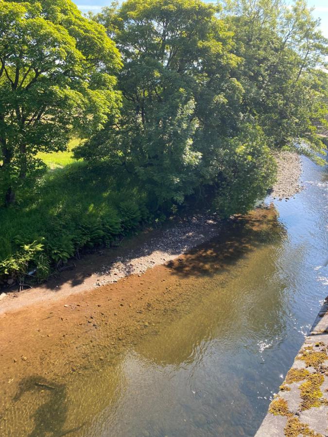 Riverbank Cottage Lake District Double Balcony Egremont  Bagian luar foto